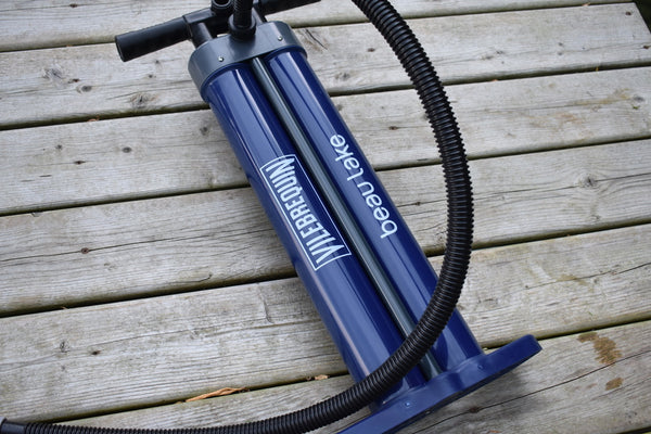 Dual-chamber hand pump